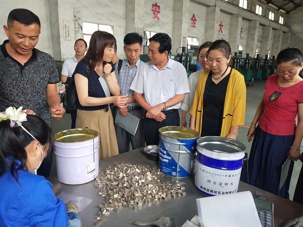 市總工會領導到昌利金剛石鋸片參觀創(chuàng)新工作室 市總工會領導到昌利金剛石鋸片參觀創(chuàng)新工作室