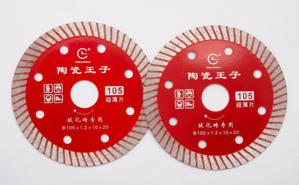 在使用金剛石鋸片時共振失效概率分析